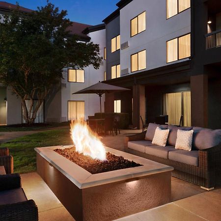 Courtyard by Marriott Tulsa Central Exteriör bild