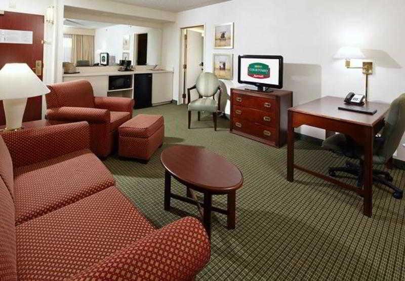 Courtyard by Marriott Tulsa Central Exteriör bild
